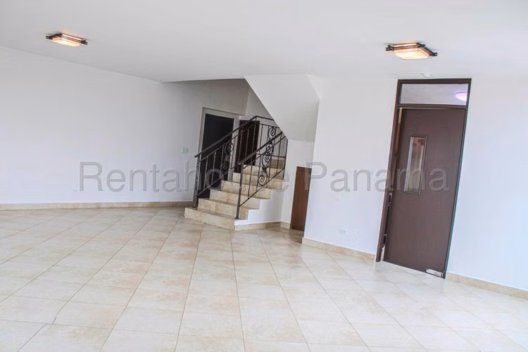 Se Alquila Apartamento en El Cangrejo VLU27-66