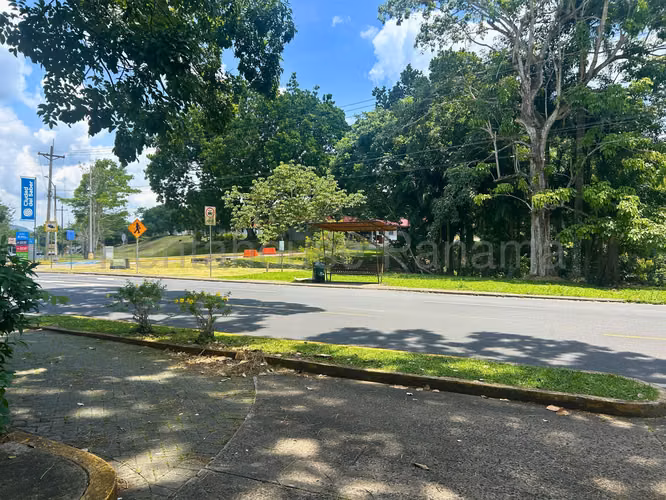 Apartamento en Alquiler en Clayton. 26-8959.