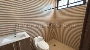 Venta de Apartamento con 82m2 en El Cangrejo PH Cranc Tower 27-90SR