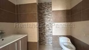 Venta de Apartamento con 82m2 en El Cangrejo PH Cranc Tower 27-90SR