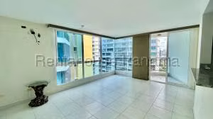 Venta de Apartamentocon 96m2 en Edison Park PH Belview Tower 27-88SR