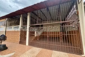 Casa en Alquiler en Don Bosco 26jack7240