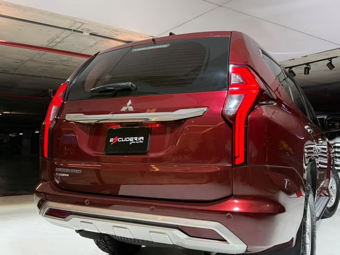 Mitsubishi Montero Sport 2WD 2022