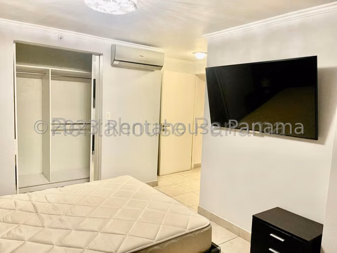 Se Alquila Apartamento en Condado del Rey YDU
