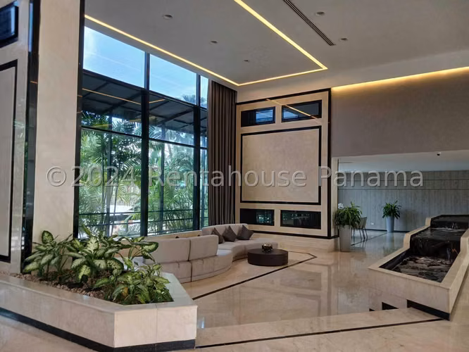 Se Alquila Apartamento en Avenida Balboa YDU