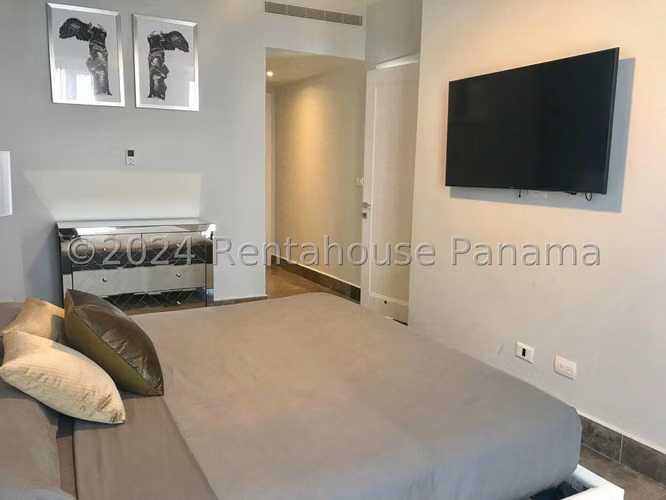 Se Alquila Apartamento en Avenida Balboa YDU