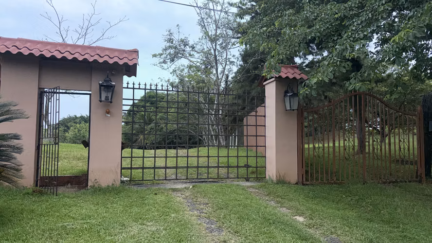 Se alquila casa de campo amoblada en La arenosa Chorrera a 2,700.00