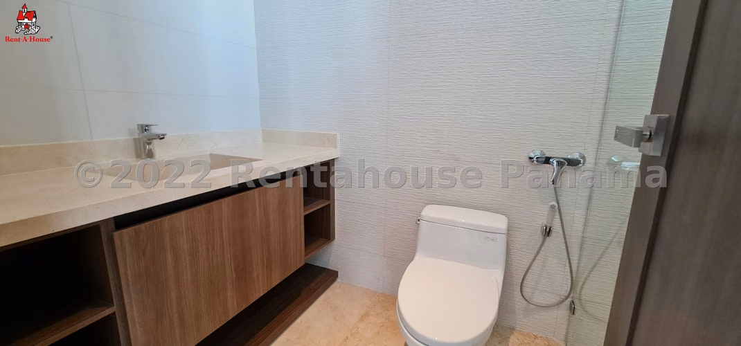 Se Vende Apartamento en Santa Maria YDU
