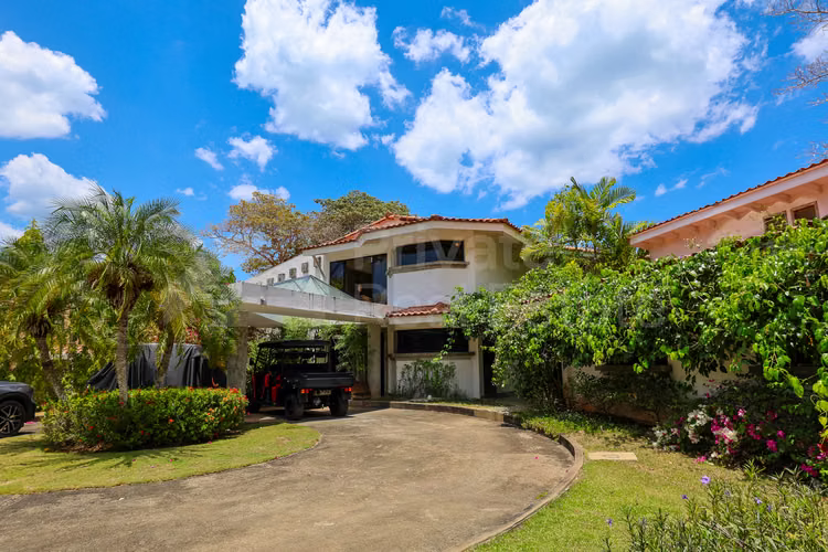 Venta de casa de playa en Chumico Redondo