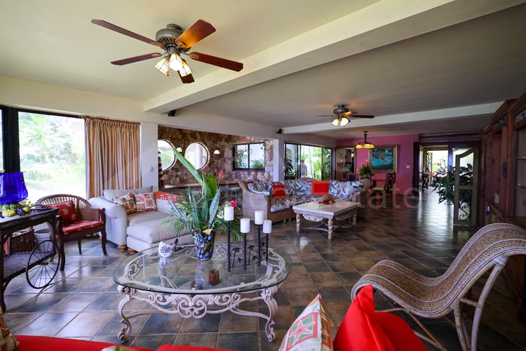 Venta de casa de playa en Chumico Redondo