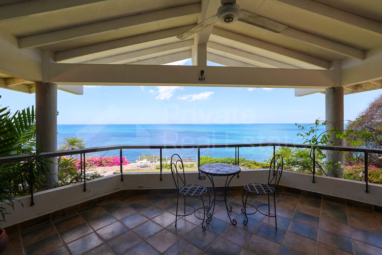 Venta de casa de playa en Chumico Redondo