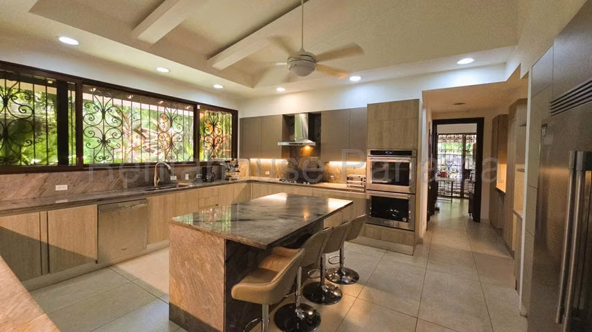 Casa en Venta en Altos del Golf 25EPP8707