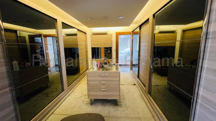 Casa en Venta en Altos del Golf 26EPP7118