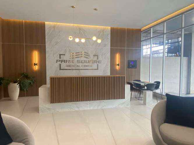 CONSULTORIO MEDICO / PARK SQUARE - Precio Negociable - Imagen 2
