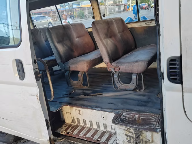 VENDO NISSAN URVAN ZD30 2010
