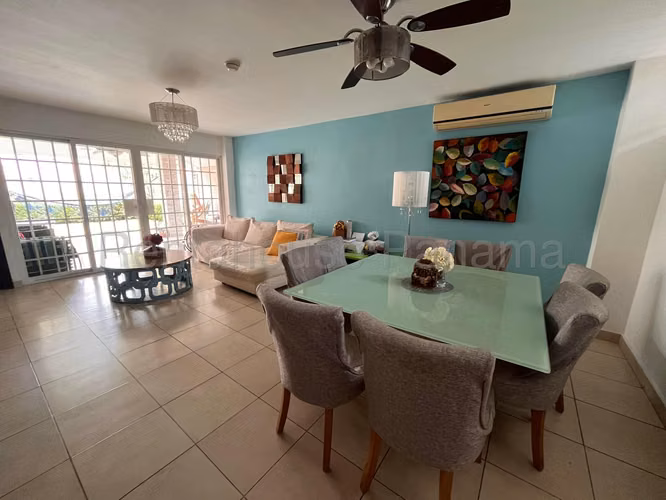 VENTA DE CASA BRISAS DEL GOLF GM