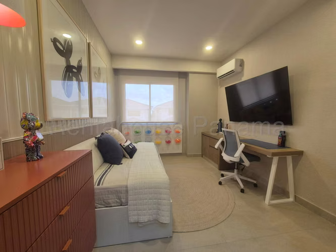 Se Vende Casa en Brisas Del Golf MDV25-9550