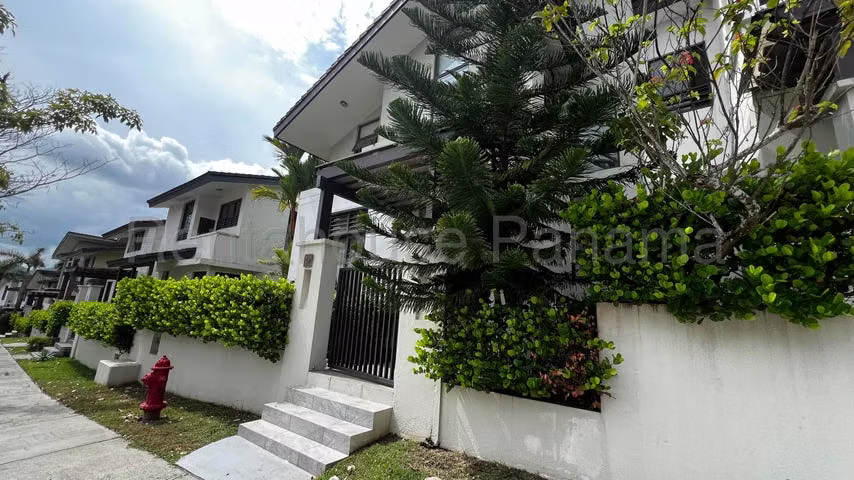 Sale of the house in Panama Pacifico 26LBR7080