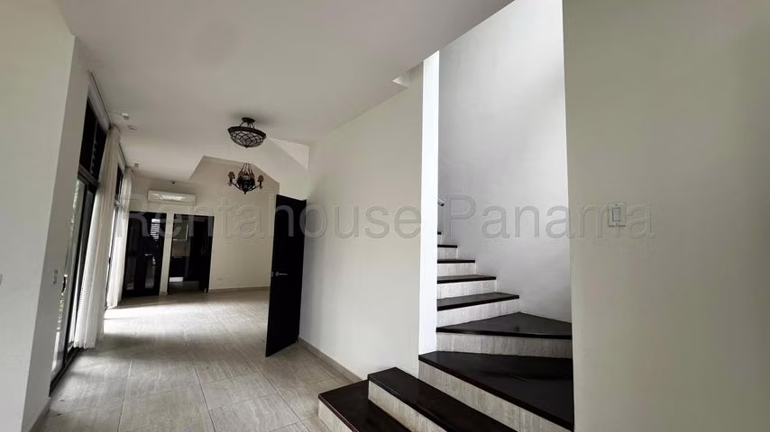Venta de casa en Panama Pacifico 26LBR7080