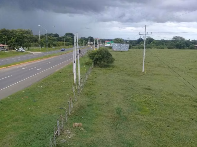 EXCELENTE OPORTUNIDAD DE INVERSIÓN FRENTE AL HOSPITAL REGIONAL ANITA MORENO! LOS SANTOS - Imagen 5