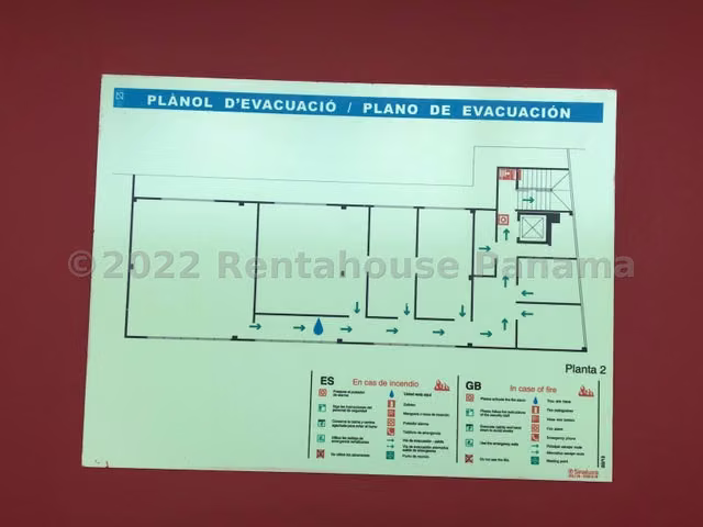 Galera en Venta en 12 de Octubre 24EPP2730