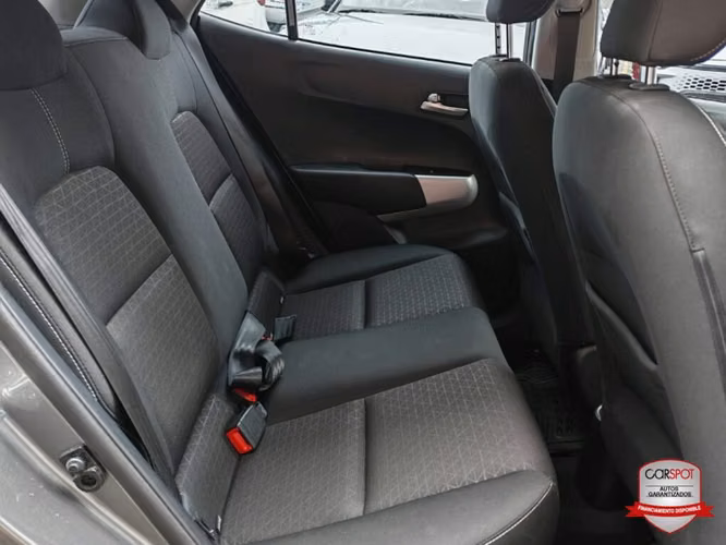 Kia Picanto 2024 Automática EF2499