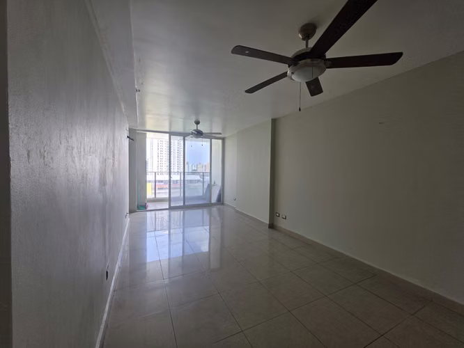 ABSOLUTE REMATE APT 3R3B1P EN PH ROKAS CONDADO DEL REY 148000