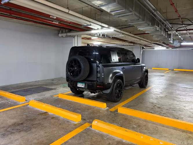 Land Rover Defender 2024 COMO NUEVA - Imagen 8