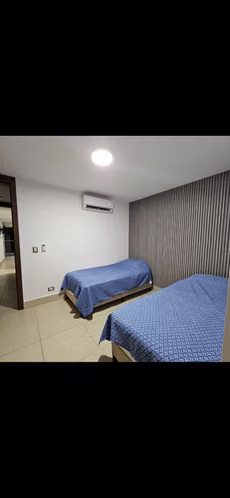ALQUILO APARTAMENTO EN PH BAHIA