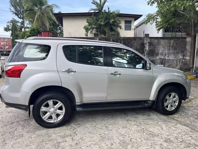ISUZU