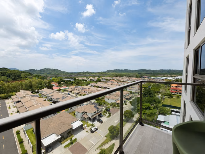 NUEVO! Amoblado apartamento con 3 recámaras! En Panama Pacifico!