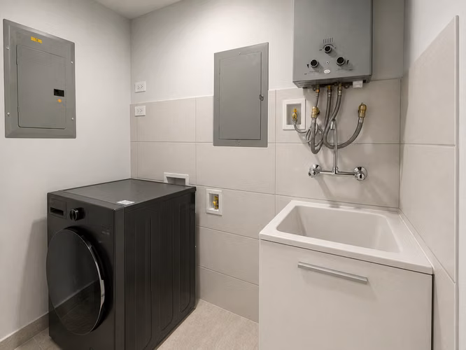 NUEVO! Amoblado apartamento con 3 recámaras! En Panama Pacifico!