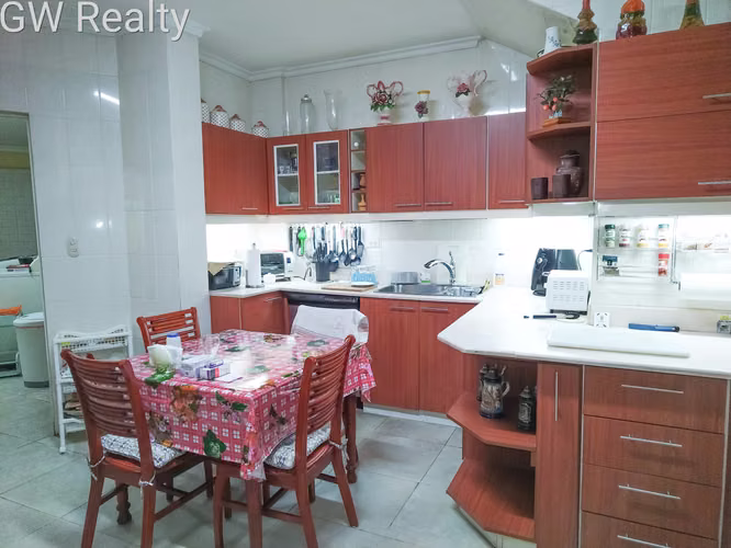 Venta de casa o  - Betania - Villa Caceres