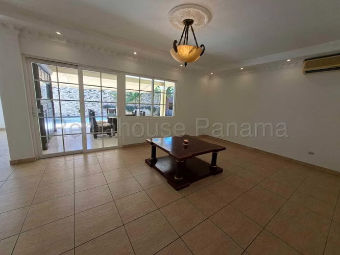 House for sale in Costa del Este Costa Dorada CCO