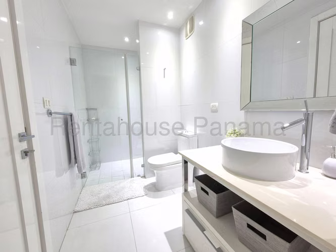Alquiler de Apartamento Amoblado en Bellavista Ph Yoo EC