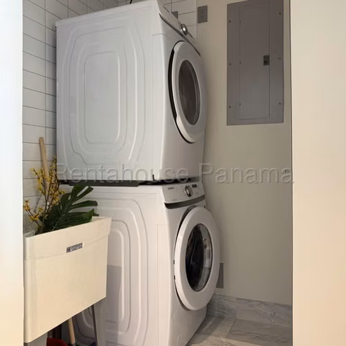 Alquiler de Apartamento Amoblado en Bellavista Ph Nuovo Residences EC