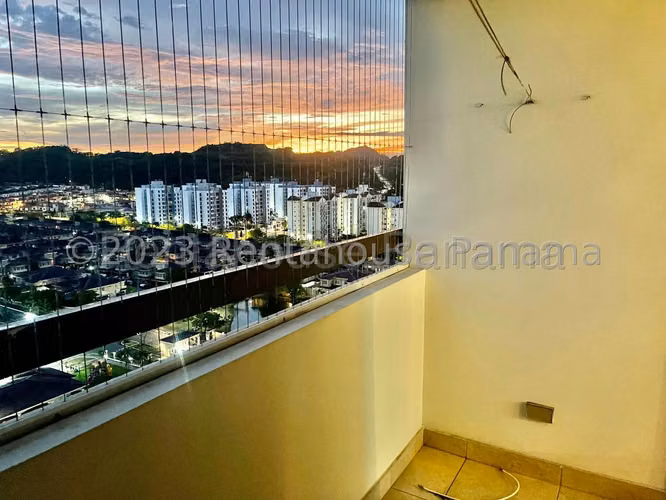 Alquiler de Apartamento Amoblado en Condado del Rey Ph Condado Country Club EC