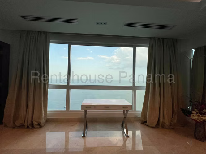 ALQUILER DE APARTAMENTO EN PUNTA PACIFICA PH VENETIAN TOWER RR