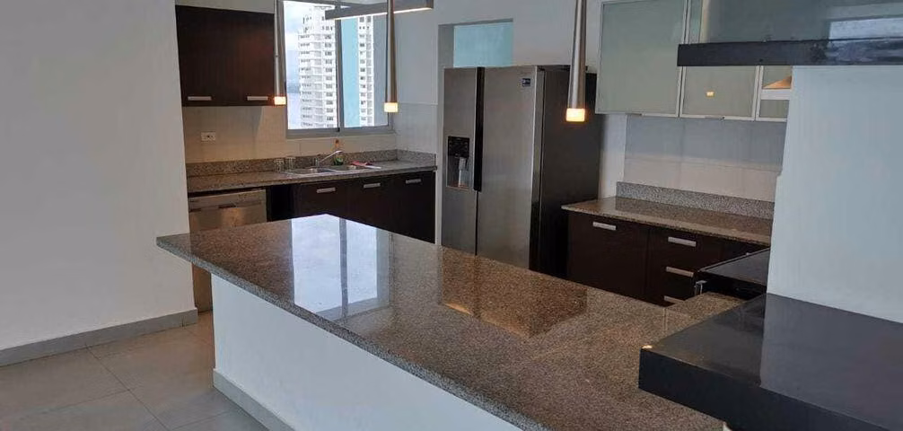 VENTA DE APARTAMENTO EN SAN FRANCISCO PH WATERFALLS RR