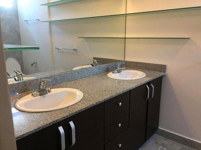 VENTA DE APARTAMENTO EN SAN FRANCISCO PH WATERFALLS RR