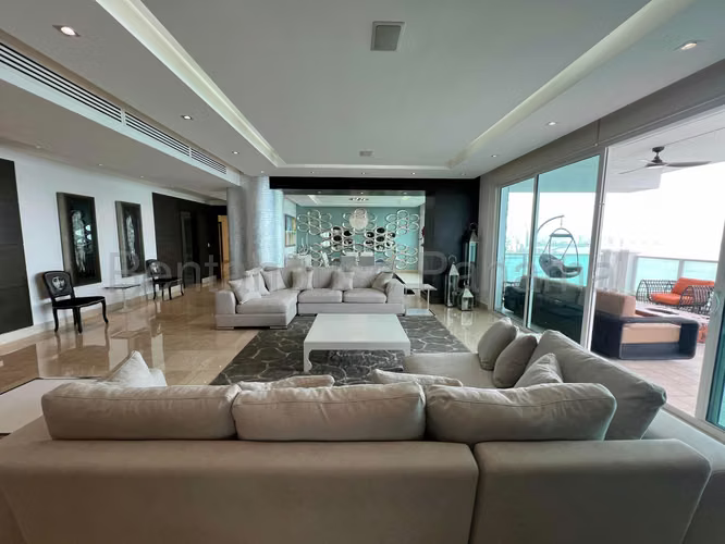 Apartment Rental in Punta Pacifica Ph Venetian tower Direct Client Only LFC