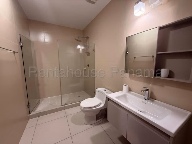 Alquiler de Casa en Panama Pacifico River Valley Solo Cliente Directo LFC