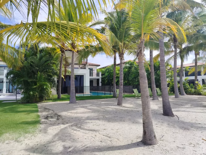 Buenaventura – Villa Frente al Mar de 762mts2 – 18,000