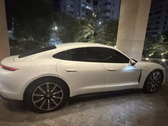 PORSCHE TAYCAN ELECTRICO