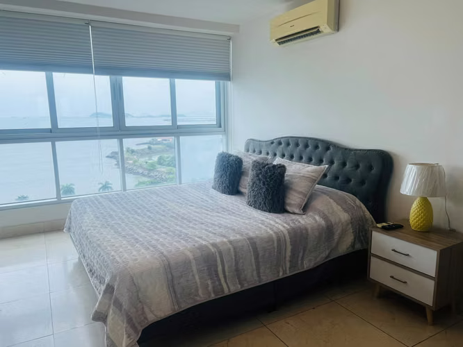 Ganga Apartamento PH Villa del Mar Avenida Balboa Bella Vista  - Amoblado