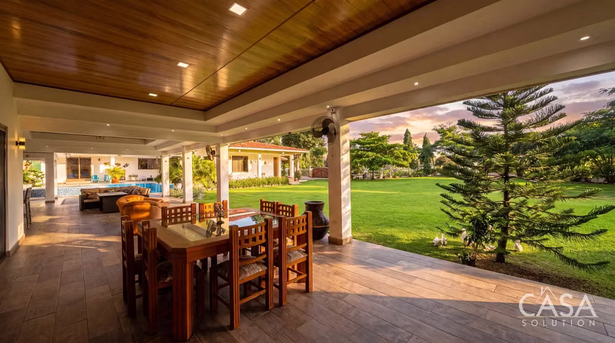 Casa de Playa Amueblada con Piscina, Jacuzzi y Casa de Huéspedes en Venta en Punta Chame, Panamá - Imagen 10