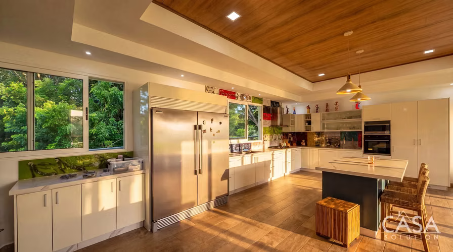 Casa de Playa Amueblada con Piscina, Jacuzzi y Casa de Huéspedes en Venta en Punta Chame, Panamá - Imagen 16