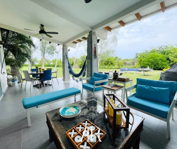 VENDO CASA DE PLAYA EN PUNTA BARCO-LA MARE