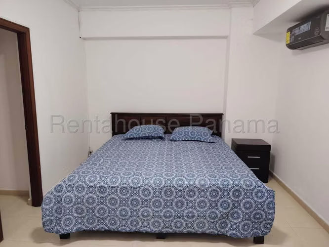 Se Vende Apartamento en Avenida Balboa LA26-9105