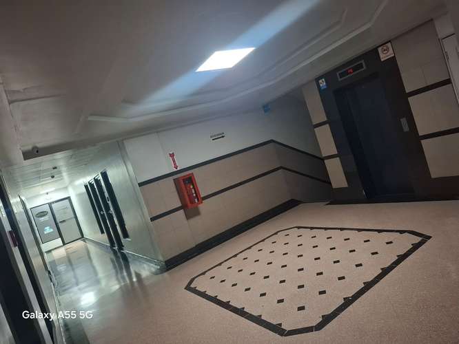 Oficina de 44 mts / Cerca del Dorado Plaza Aventura